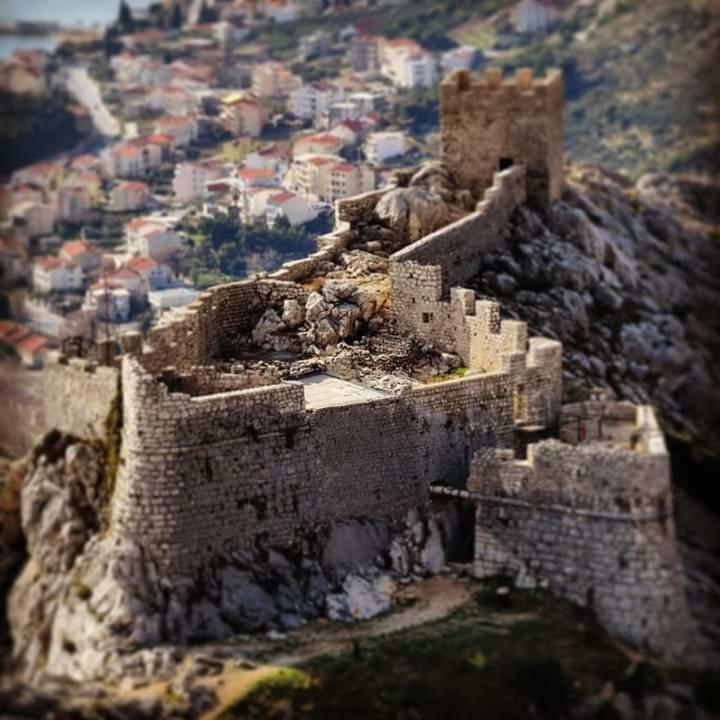 Appartement Enjoy à Omiš Extérieur photo